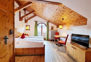 Goldenes Landl, Ferienhaus – "Goldenes Landl"-Ferienhaus/5 Schlafräume/5xDu.,WC