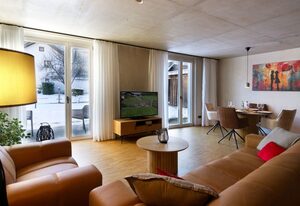 Adlerhaus, Gartenwohnung -410-