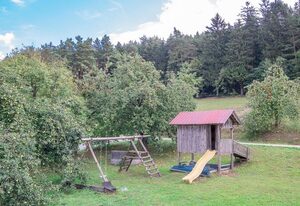 Balsnhof – Ferienwohnung Bauerngarten (70qm) mit Sonnenterrasse