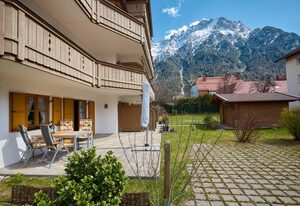 Burgberg - Haus Karwendel, Ferienwohnung – Fewo/2 Schlafräume/Dusche, WC