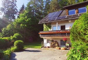 "Haus Daxberg" idyllisch gelegen im Bayerischen Wald - Ferienwohnung mit Zimmer Küche Bad