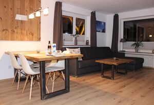 Isartaler Hoamat, Haus – "Baierkar"-Fewo/Wohn-Schlafr./ Dusche u. Bad, WC
