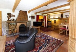 Hölzlhaus -563-