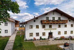 Pension Zum Lebzelter – Zimmer Nr. 2 mit Fernseher