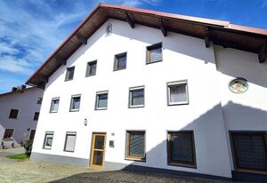 Ferienwohnung Weber – Ferienwohnung mit großzügiger Ausstattung (Kickerkasten & Crosstrainer)