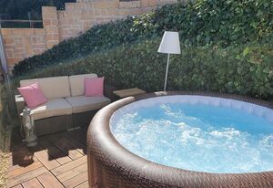 Hüttenglück – Ferienhaus (140 qm) in Berghüttenflair mit Whirlpool