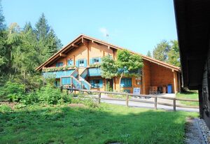 Ferienhaus Mitterdorf – Ferienwohnung Dreisessel (61 qm) mit großem Balkon