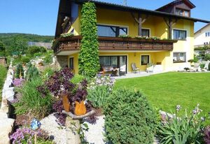 Landhaus Simon – Ferienwohnung 75qm mit Terrasse