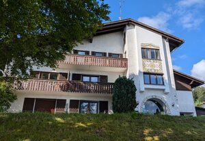 Ferienwohnung am Almberg – Ferienwohnung mit Saunazugang im Haus