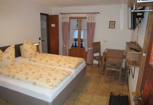 Gästehaus Kirner – Doppelzimmer mit Frühstück online