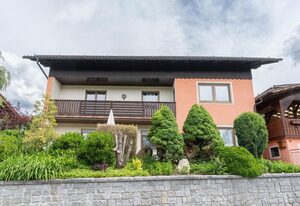 Ferienhaus "Fanny" – Ferienwohnung Sepp mit kostenfreiem WLAN und Balkon