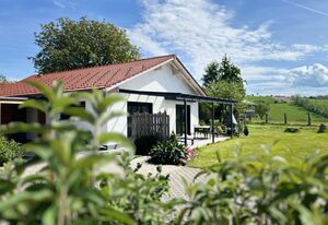 Gschwendnerhof****/***** Familie Reitberger - Brandl – Ferienwohnung Waldblick 5* DTV im 1.Geschoss mit Balkon