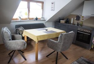 Fewo Karoli – Ferienwohnung 50qm mit Balkon