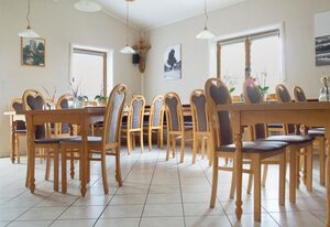 Landgasthof Benjamin – Ferienwohnung 9 (100 qm) mit Kaminofen und Eckbadewanne