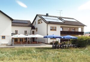Landgasthof Benjamin – Ferienwohnung 9 (100 qm) mit Kaminofen und Eckbadewanne