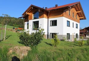 Ferienwohnung Schwarz – Ferienwohnung mit Terrasse