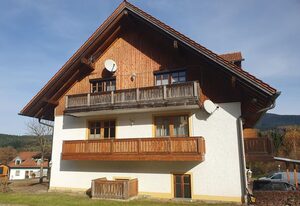 Ferienwohnung "SonnenZeit" – Ferienwohnung mit großer Südwest-Terrasse & unbegrenztem Osserbad-Zugang