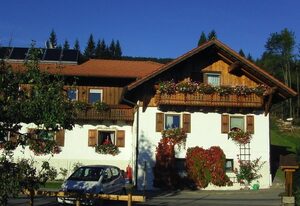Pension Haus Waldesruh – Ferienwohnung – 76m² mit separatem Eingang