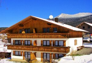 Ferienhaus Mariele – Ferienwohnung Enzian mit 2 sep. Schlafzimmern und Südbalkon