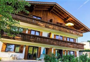 Ferienhaus Mariele – Ferienwohnung Enzian mit 2 sep. Schlafzimmern und Südbalkon