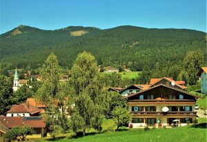 Ferienhaus Mariele – Ferienwohnung Enzian mit 2 sep. Schlafzimmern und Südbalkon