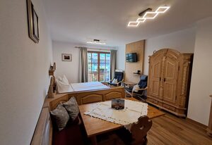 Ferienwohnung Uschi an der Rottachbrücke – Ferienwohnung Uschi mit Südbalkon