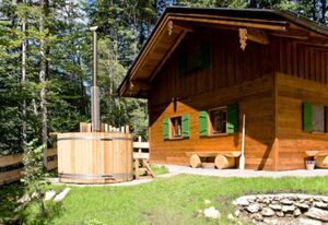Almhaus - Ferienhaus Webermohof – Exklusives Ferienhaus mit privatem Wellnessgarten