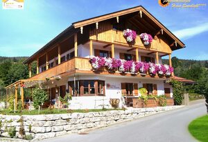 Ferienwohnungen Haus Sonnbichl, Josef und Martina Greipl – HOAMATGFUI
