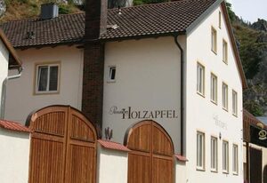 Pension Holzapfel – Doppelzimmer mit WLAN, 16qm