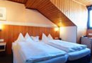 Landhotel Schöll GmbH – Einzelzimmer Kategorie B