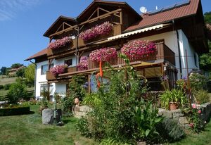 Gästehaus Köglmaier – Einzelzimmer Nr. 8 mit kostenlosem Wlan