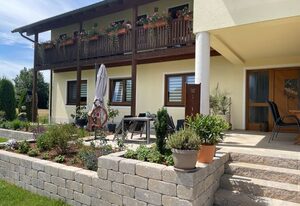 Ferienwohnung Familie Bauer – Ferienwohnung 1 (55qm) mit Terrasse