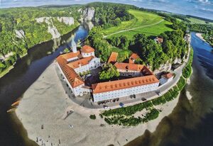 Ferienwohnung und Zimmer zum Donaublick – FeWo mit Outdoor-Whirlpool