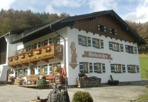 Rothenlehen – Ferienwohnung 2-4 Pers. mit 2 Schlafzimmern, Wohnküche, DU/WC und Balkon