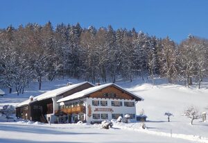 Rothenlehen – Ferienwohnung 2-4 Pers. mit 2 Schlafzimmern, Wohnküche, DU/WC und Balkon