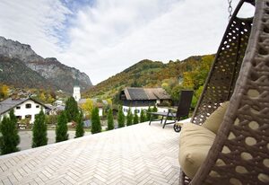 Haus Schiller – Panorama-Ferienwohnung Göllblick für 4 Personen mit Balkon und Terrasse, ruhige Lage