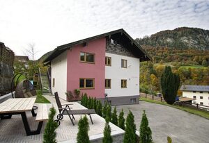 Haus Schiller – Panorama-Ferienwohnung Göllblick für 4 Personen mit Balkon und Terrasse, ruhige Lage