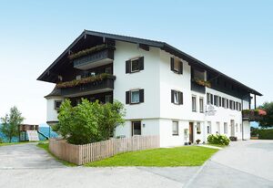 Hölbinger Alm – Ferienwohnung 8 Chiemsee, 2 Schlafzimmer, TV, 4 Sterne, 6 Pers.
