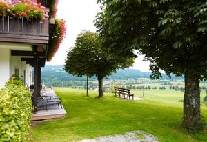Hölbinger Alm – Ferienwohnung 8 Chiemsee, 2 Schlafzimmer, TV, 4 Sterne, 6 Pers.