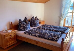 Esingerhof – Ferienwohnung 75 qm bis 5 Personen, Balkon, 2 Schlafzimmer, Wohnküche