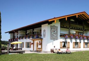 Gästehaus Meisl – Doppelzimmer mit Dusche und WC, Balkon