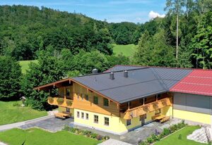 Ferienwohnungen Josef Koll – Ferienwohnung Untersberg 60 qm mit 1 Schlafzimmer und Balkon