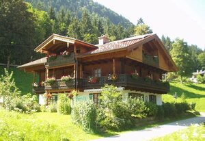Haus Hillebrand Hans – Ferienwohnung Nr. 1 Kehlstein für 1-3 Pers., 42 m², Schlafzimmer, Wohnküche, Bk