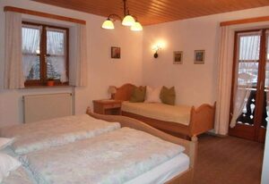 Haus Hillebrand Hans – Ferienwohnung Nr. 1 Kehlstein für 1-3 Pers., 42 m², Schlafzimmer, Wohnküche, Bk