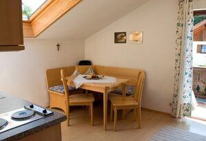 Haus Steinbrecher – Ferienwohnung 75 qm, 1 - 2 Schlafzimmer, Balkon, 3 Sterne, 4 Pers.