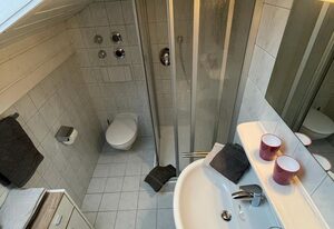 Ferienwohnung am Brandnerfeld – Ferienwohnung Hoher Göll, 1 bis 2 Personen, 34 qm, Balkon, Mansardenwohnung