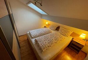 Ferienwohnung am Brandnerfeld – Ferienwohnung Hoher Göll, 1 bis 2 Personen, 34 qm, Balkon, Mansardenwohnung