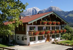 Gästehaus Almblick – Appartement 3, 2 Personen, Balkon, 34 qm, Wohn- und Schlafraum kombiniert