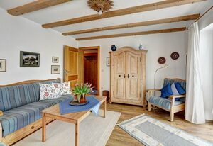 Ferienwohnungen Fendt – Ferienwohnung Watzmann für 1-2 Pers., 54 m², Schlafzimmer, Wohnraum mit Küche, Terrasse