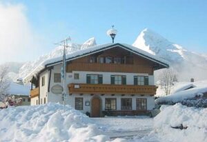 Gästehaus Watzmannblick – Doppelzimmer/ geteilte Ferienwohnung, Balkon, ohne Frühstück